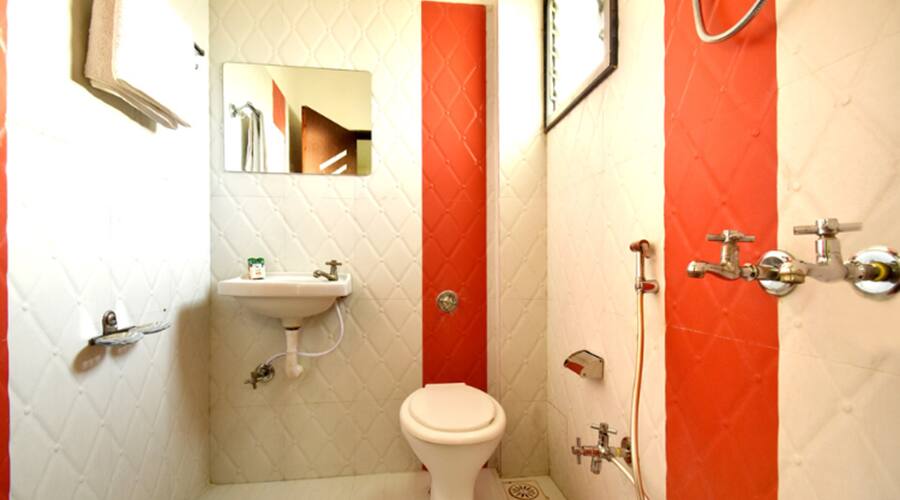Hotel Relax Inn, Indore 2